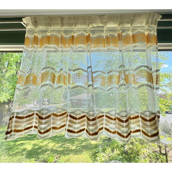 Vintage 1970s curtain, white, orange groovy wavy pattern, short single pleated - Picture 2 of 10